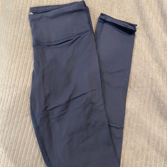 ✨KNOCK OFF✨ legging city - Picture 1 of 8